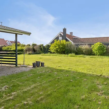 Sea View 200m To The Beautiful Nature