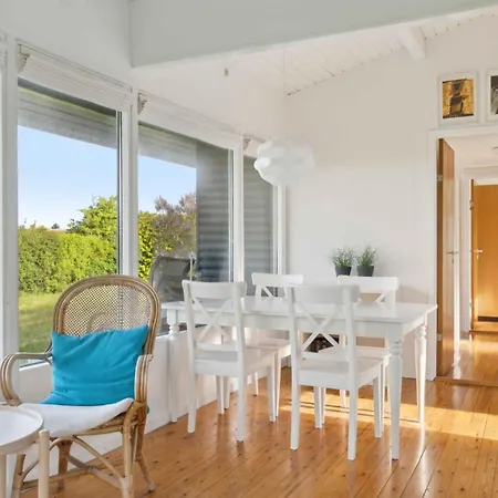 Sea View 200m To The Beautiful Nature בית נופש סלאגלסה